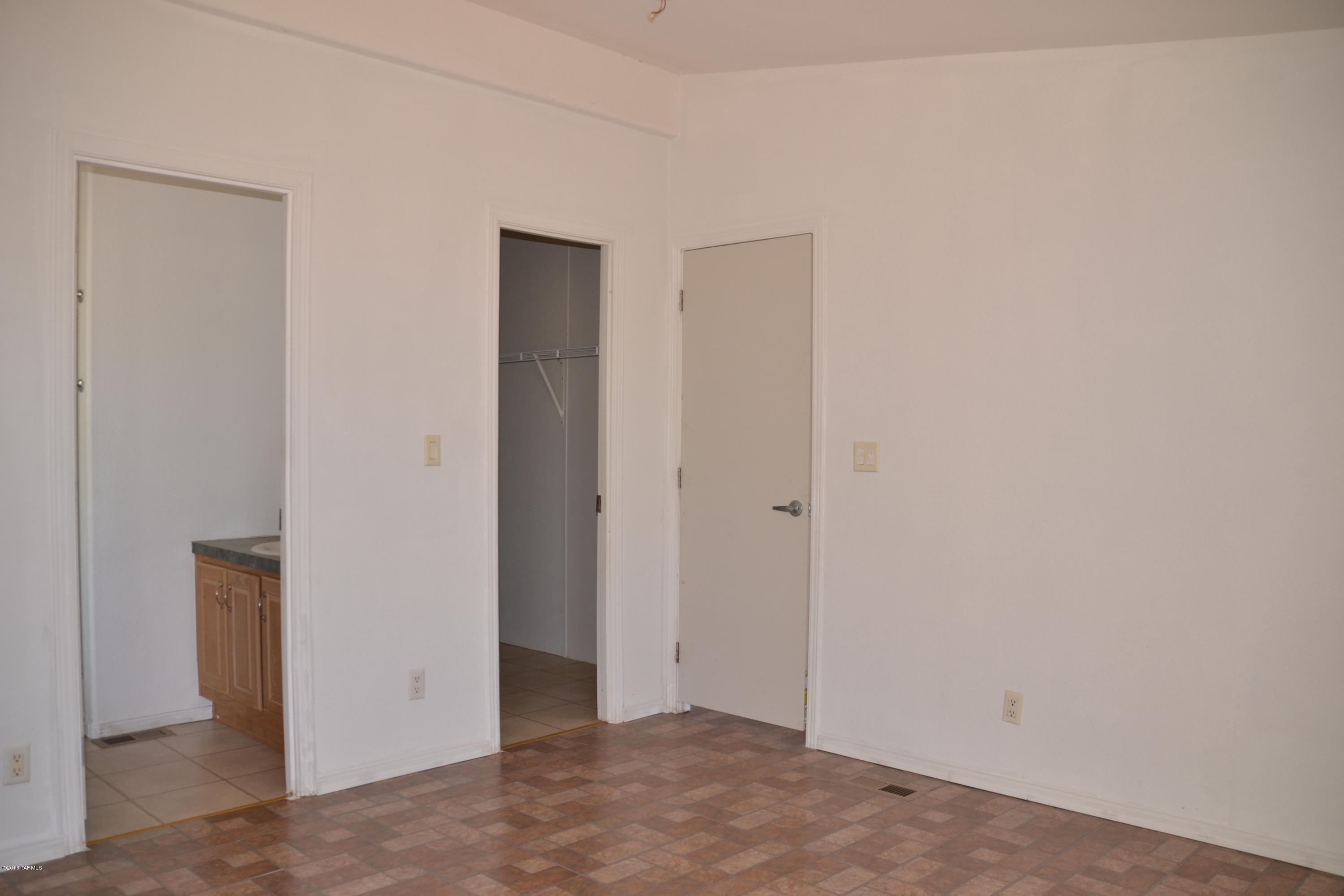 11481 West Ina Road Tucson, AZ 85743 - Photo 25 of 37 Gallery Image 25