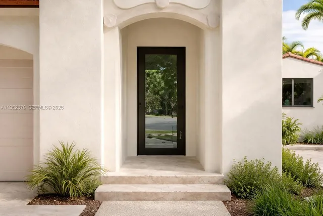 $3,495,000 | 4345 Alton Road, Miami Beach, FL 33140