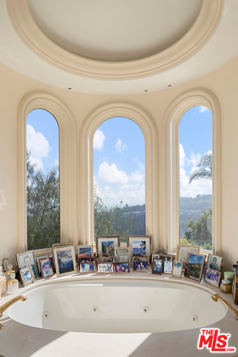 3352 Clerendon Road Beverly Hills, CA 90210 - Photo 23 of 36