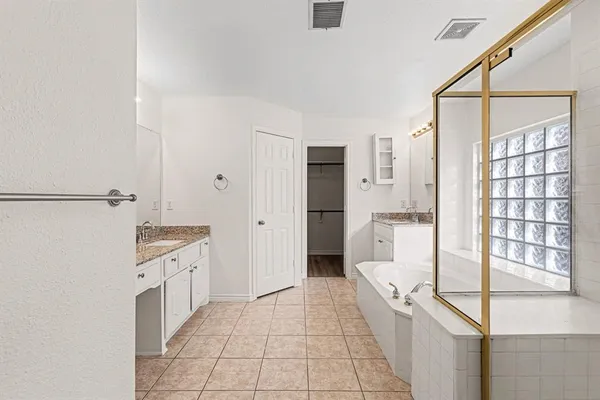 $3,000 | 3641 Blue Spruce Drive, Fort Worth, TX 76040