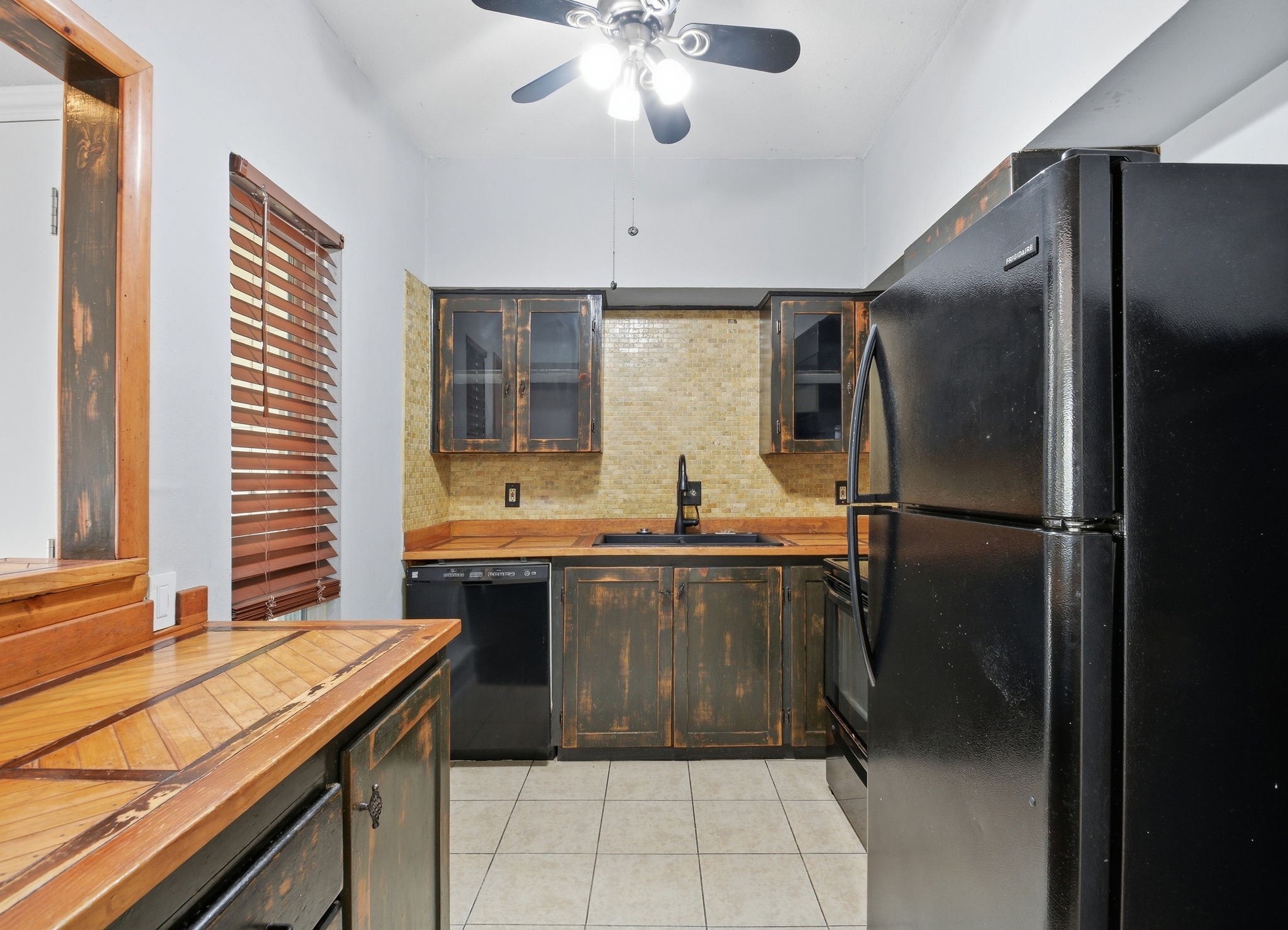 2100 Tanglewilde Street, Unit 576 Houston, TX 77063 - Photo 13 of 28