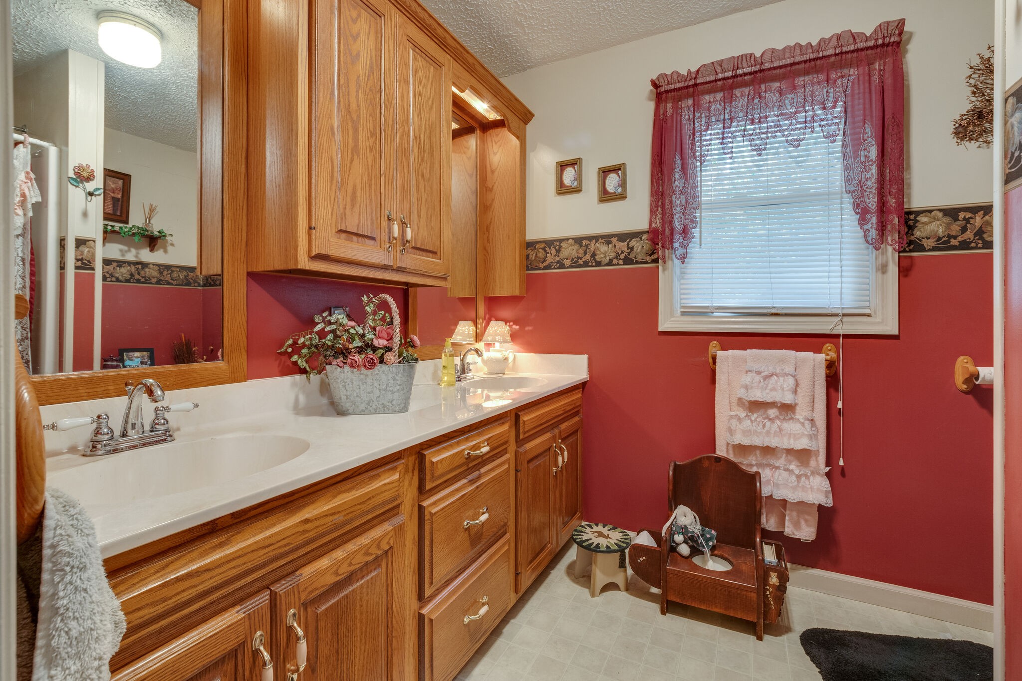 3935 Buncombe Road Belvidere, TN 37306 - Photo 22 of 46 Gallery Image 22