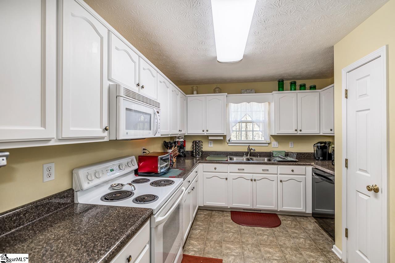 83 Old Boswell Road Travelers Rest, SC 29690 - Photo 8 of 24 Gallery Image 8
