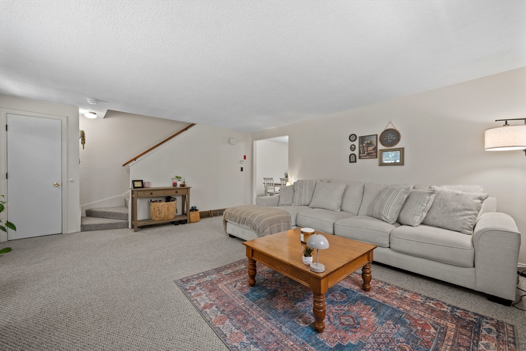 607-609 Flat Hill Road Lunenburg, MA 01462 - Photo 18 of 42