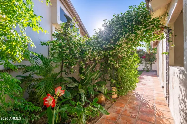 $679,900 | 3643 North Greylock Circle, Mesa, AZ 85215