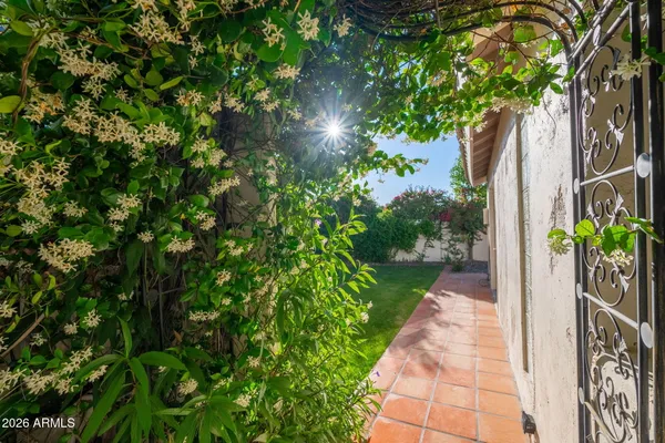 $679,900 | 3643 North Greylock Circle, Mesa, AZ 85215