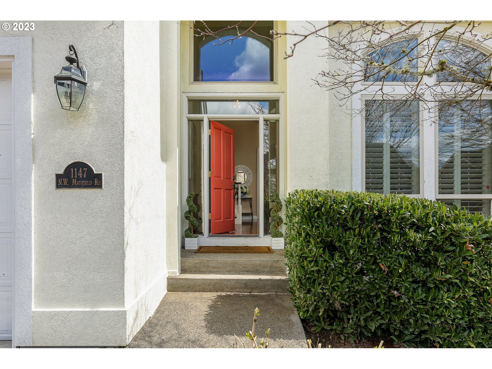 1147 Northwest Mayfield Road Portland, OR 97229 - Photo 3 of 38 Gallery Image 3