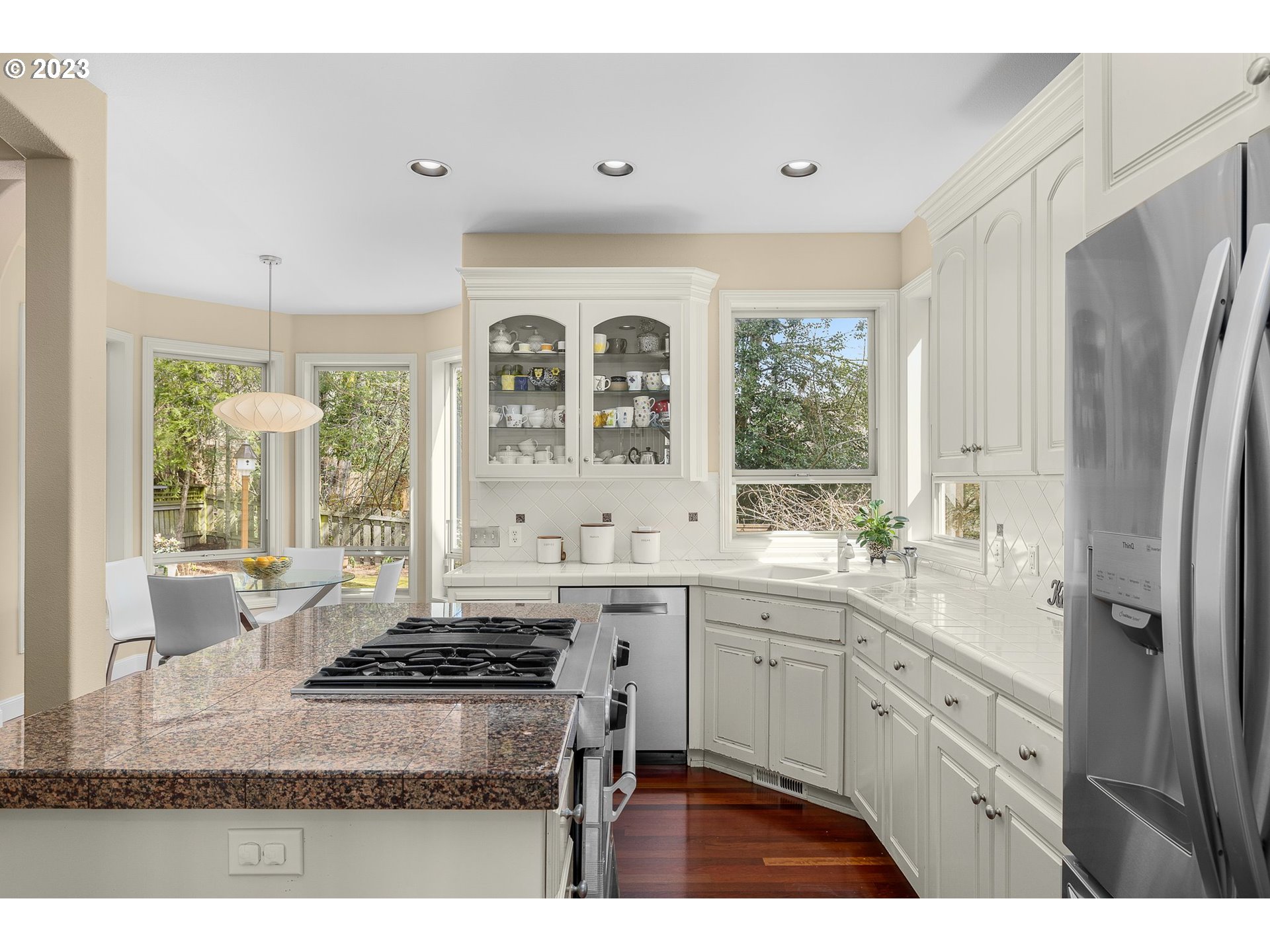 1147 Northwest Mayfield Road Portland, OR 97229 - Photo 10 of 38 Kitchen/Nook