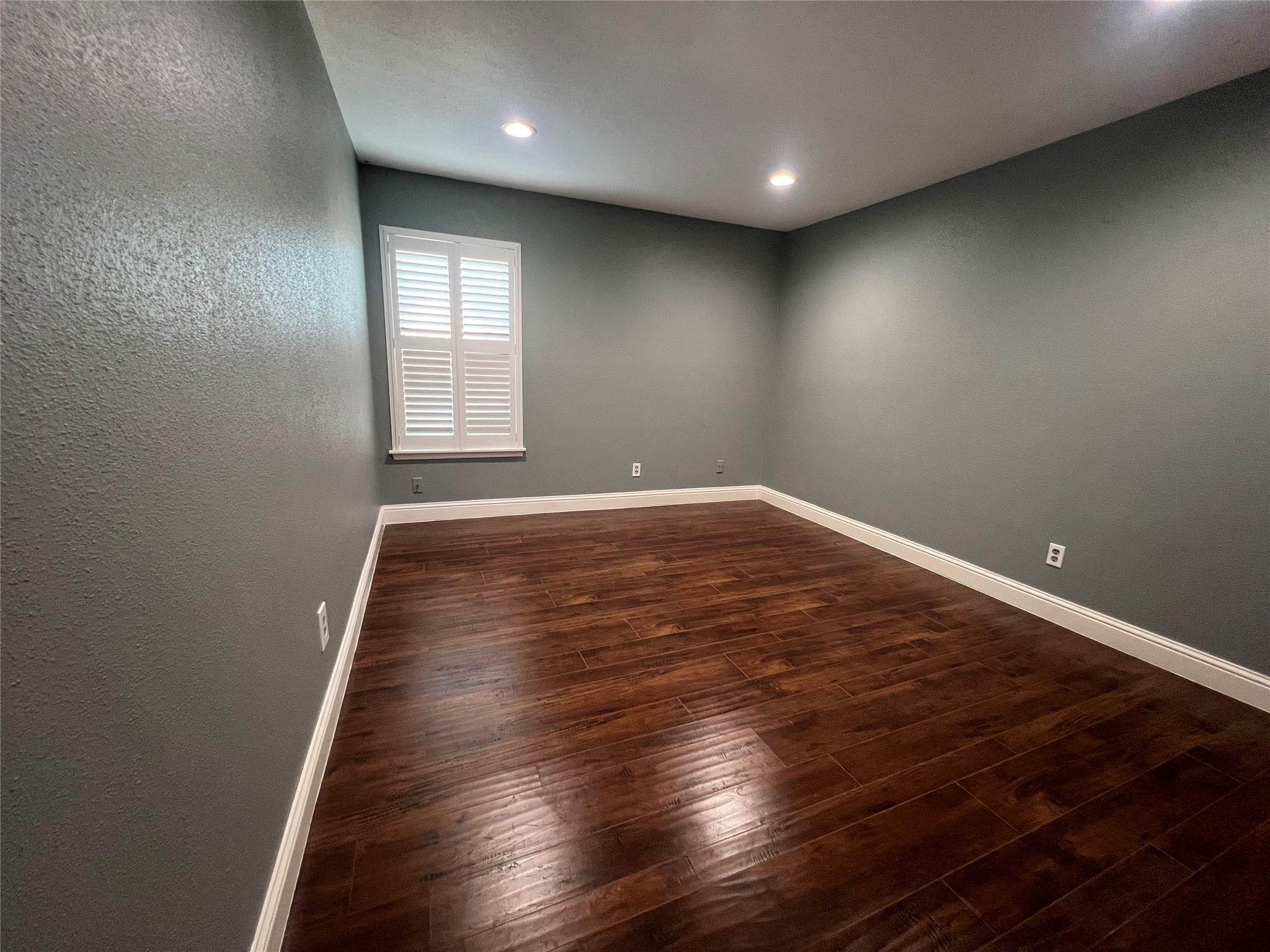 840 Threadneedle Street, Unit 220 Houston, TX 77079 - Photo 16 of 20 Bedroom 3