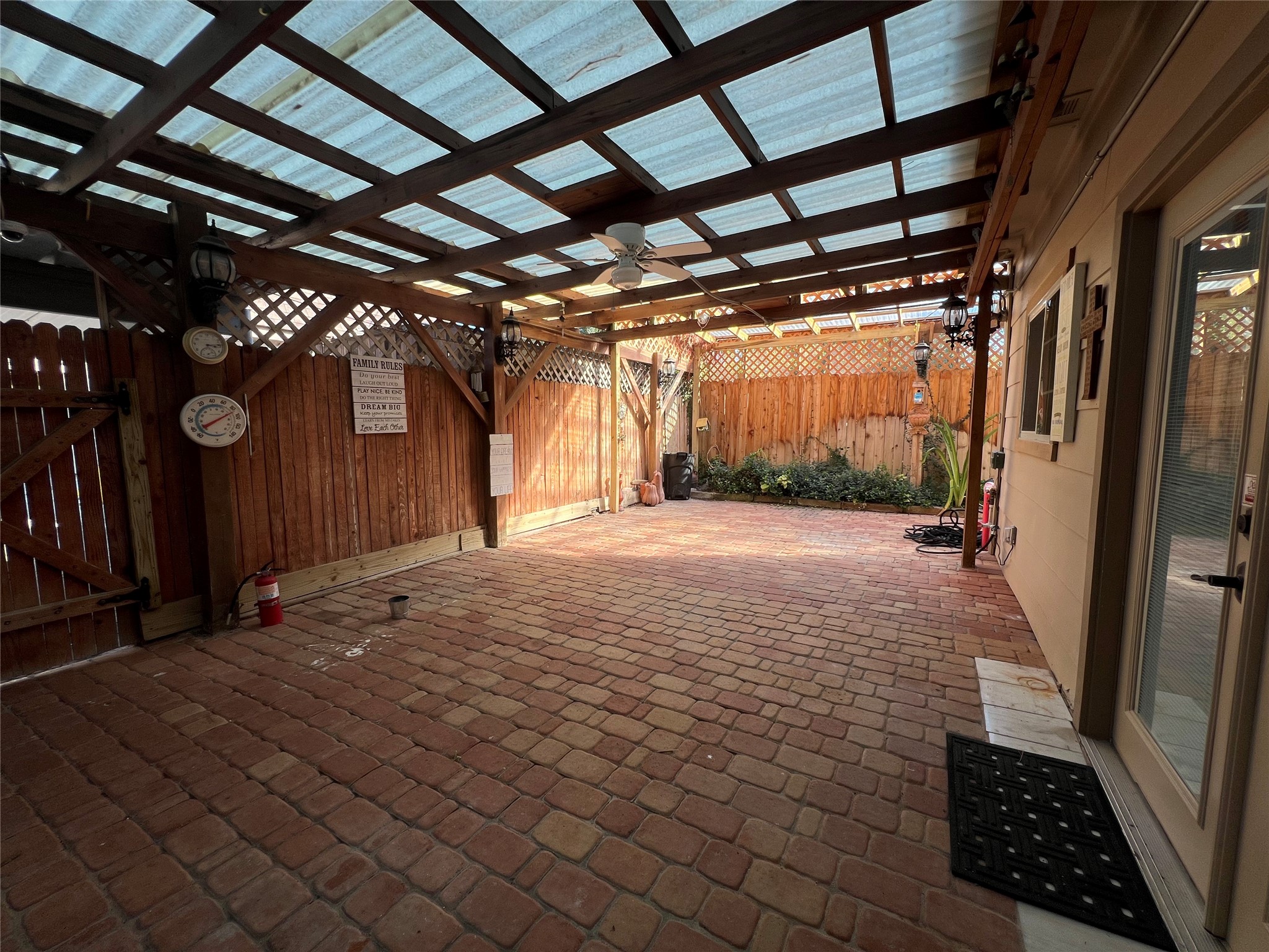 840 Threadneedle Street, Unit 220 Houston, TX 77079 - Photo 19 of 20 Generous outdoor patio with overhead cover for year-round enjoyment.