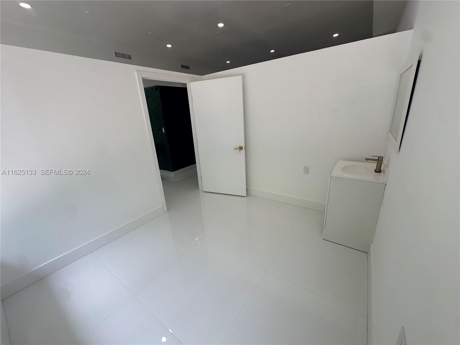 2389 Southwest 22nd Street, Unit 2397 Miami, FL 33145 - Photo 6 of 9 Photo 6