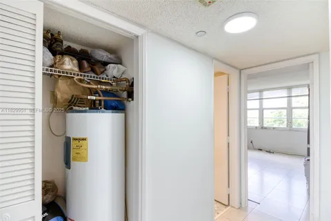 $259,900 | 4015 West Palm Aire Drive, Unit 506, Pompano Beach, FL 33069