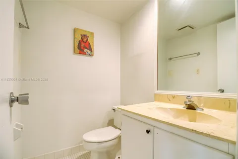 $275,000 | 4015 West Palm Aire Drive, Unit 506, Pompano Beach, FL 33069