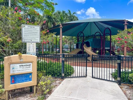 $259,900 | 4015 West Palm Aire Drive, Unit 506, Pompano Beach, FL 33069