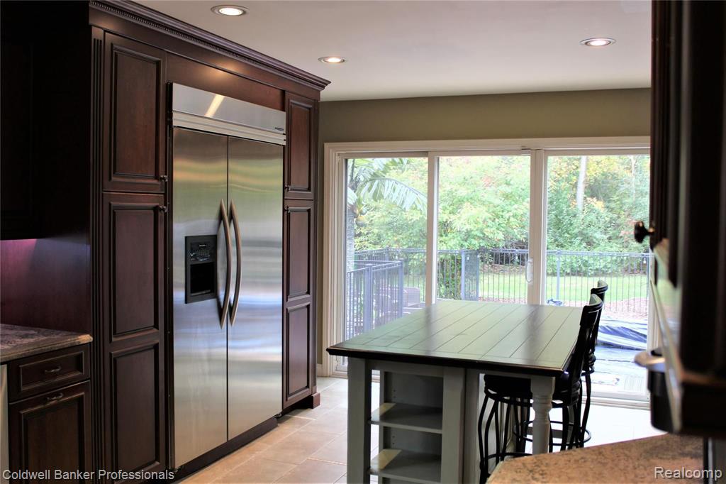 523 Buttercup Drive Rochester Hills, MI 48307 - Photo 8 of 29