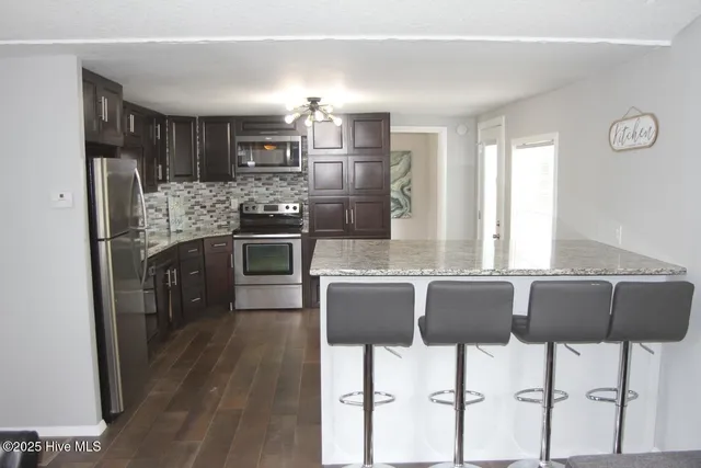 $99,900 | 174 Lennondale Boulevard, Elizabethtown, NC 28337