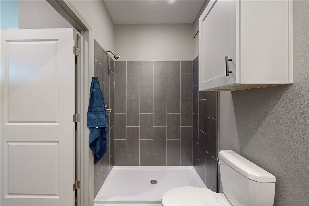 101 West 33rd Street, Unit 204 Bryan, TX 77803 - Photo 11 of 12