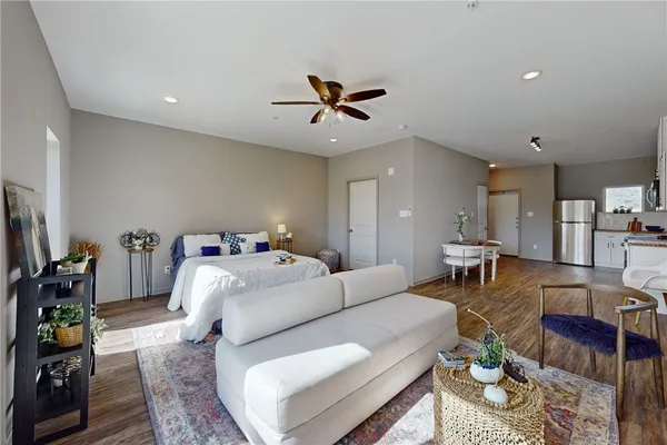 $1,300 | 101 West 33rd Street, Unit 204, Bryan, TX 77803