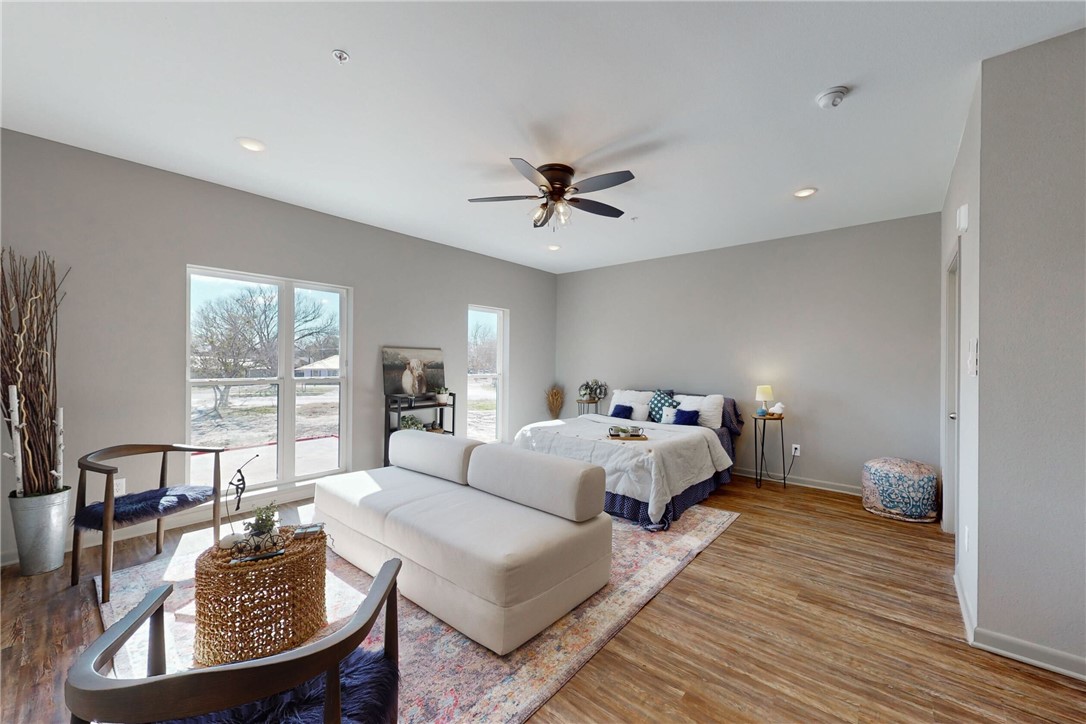 101 West 33rd Street, Unit 204 Bryan, TX 77803 - Photo 8 of 12
