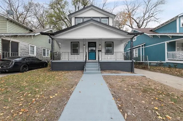 $199,000 | 6042 Park Avenue, Kansas City, MO 64130
