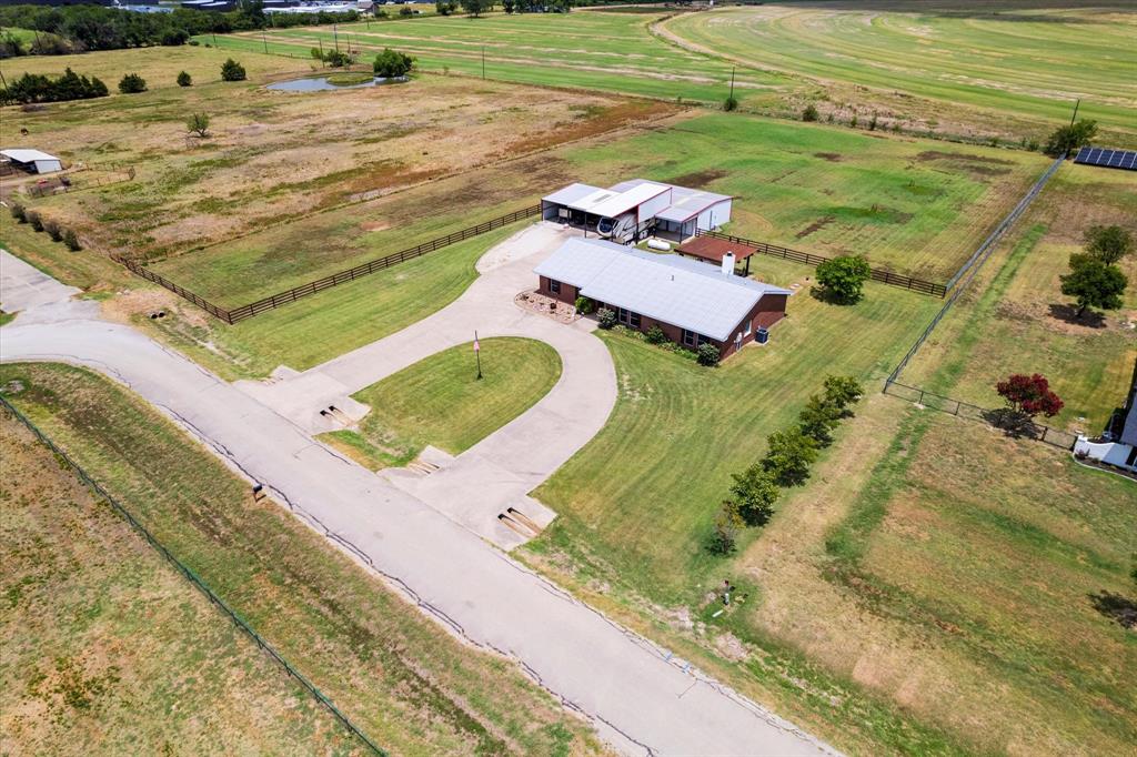 20175 Willow Glade Circle Pilot Point, TX 76258 - Photo 31 of 32 Drone / aerial view with a rural view