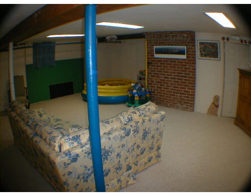 176 Warren Road Framingham, MA 01702 - Photo 13 of 17 Gallery Image 13