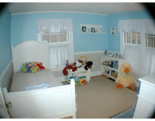 176 Warren Road Framingham, MA 01702 - Photo 6 of 17 Gallery Image 6