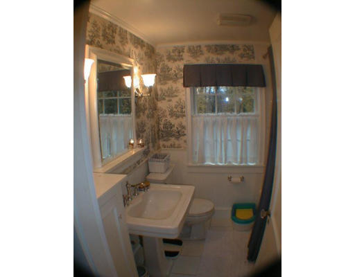176 Warren Road Framingham, MA 01702 - Photo 10 of 17 Gallery Image 10
