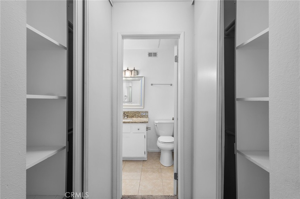 31315 The Old Road, Unit D Castaic, CA 91384 - Photo 19 of 33