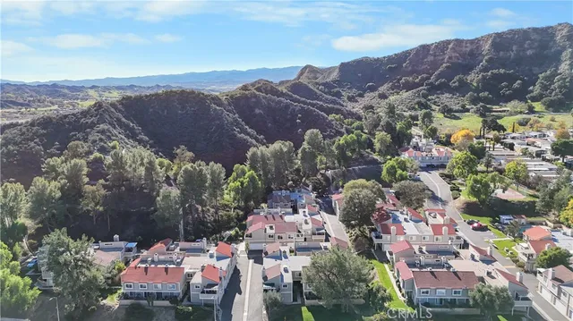 $495,000 | 31315 The Old Road, Unit D, Castaic, CA 91384