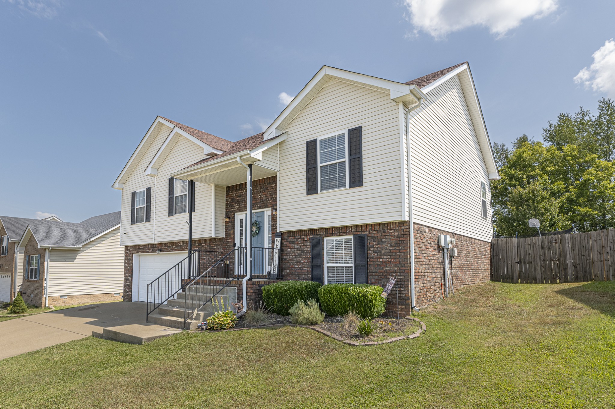 1885 Patton Road Clarksville, TN 37042 - Photo 2 of 34 Gallery Image 2