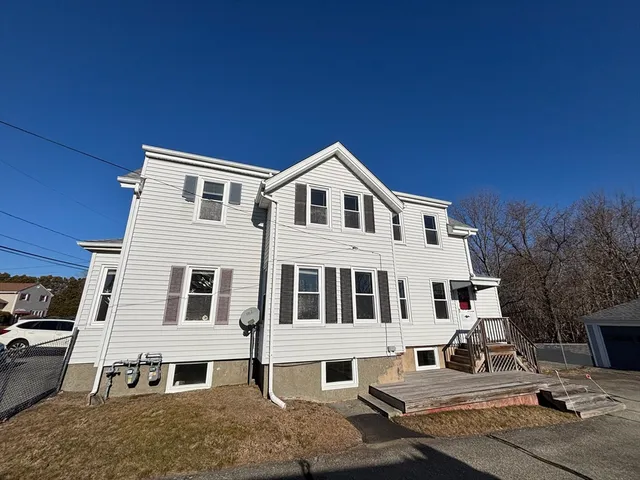 $1,500 | 112 Prospect Street, Unit 2, Somerset, MA 02726