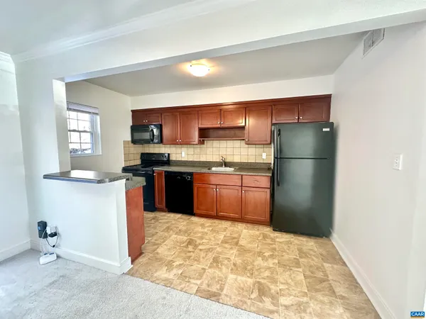 $1,625 | 890 Fountain Court, Unit MULTIPLE S NOW, Charlottesville, VA 22901