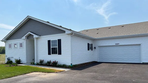 $321,990 | 6495 Juniper Drive, Wonder Lake, IL 60097