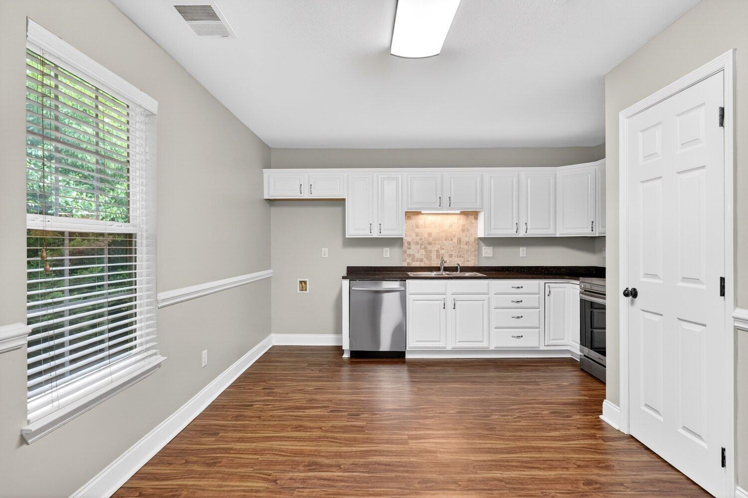 1125 Maple Tree Lane Chattanooga, TN 37421 - Photo 12 of 30 Kitchen