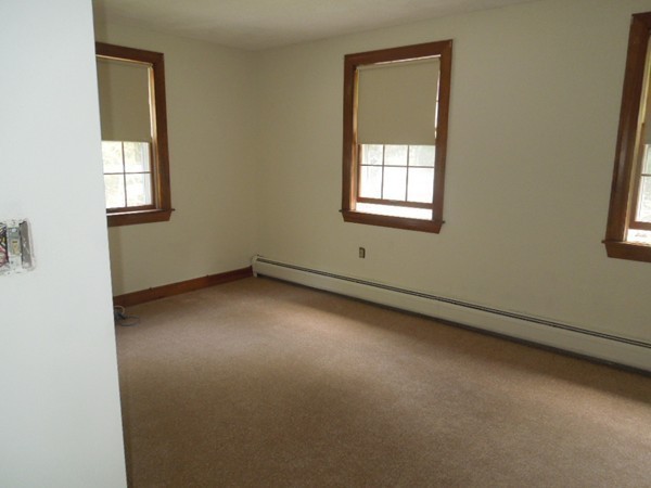 294 Rangeway Road Billerica, MA 01862 - Photo 18 of 28 an empty room with windows