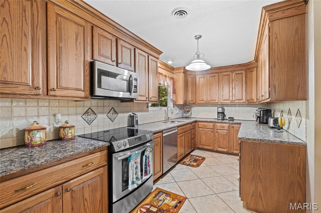 1466 Neff Road St. Clair, MO 63077 - Photo 13 of 47 Gallery Image 13