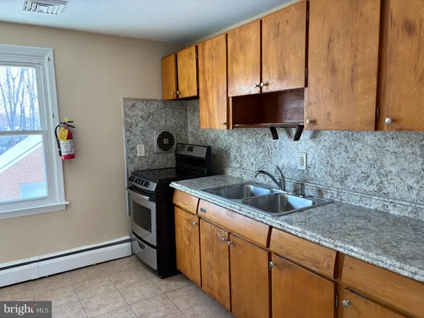 $2,100 | 1192 Parkway Avenue, Unit 2, Ewing, NJ 08628