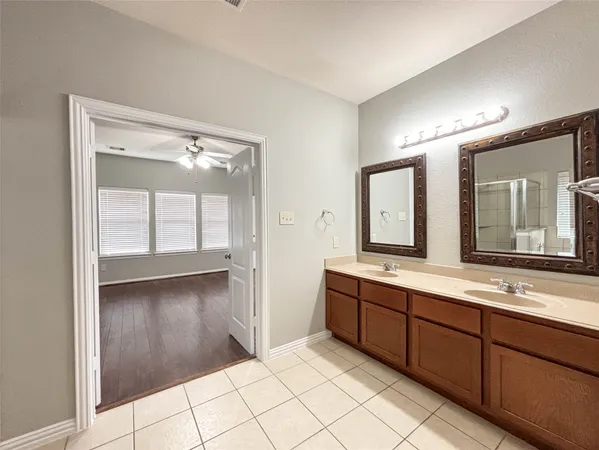 $2,290 | 1323 Maple Ace Drive, Katy, TX 77493