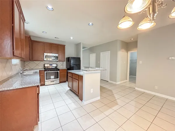 $2,290 | 1323 Maple Ace Drive, Katy, TX 77493