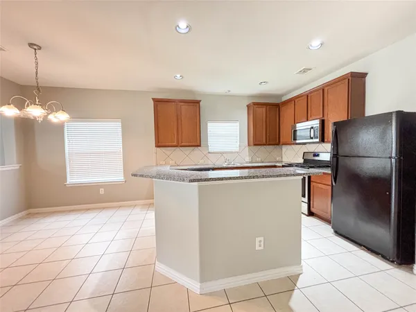 $2,290 | 1323 Maple Ace Drive, Katy, TX 77493
