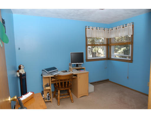 34 Peacedale Road Cumberland, RI 02864 - Photo 7 of 12