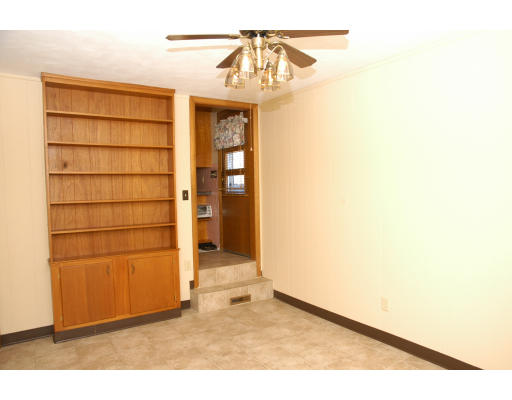 34 Peacedale Road Cumberland, RI 02864 - Photo 10 of 12