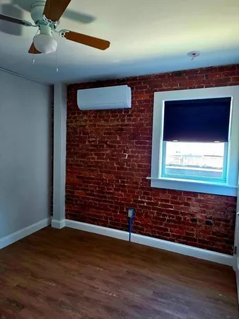 $2,100 | 44 Union Street, Unit 3, New Bedford, MA 02740