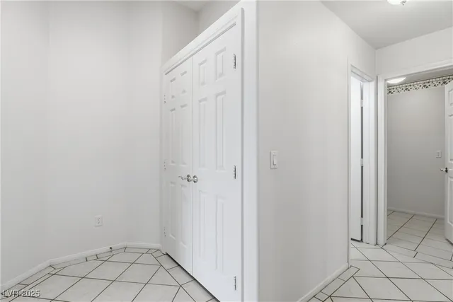 $2,500 | 3608 Connell Street, Las Vegas, NV 89129