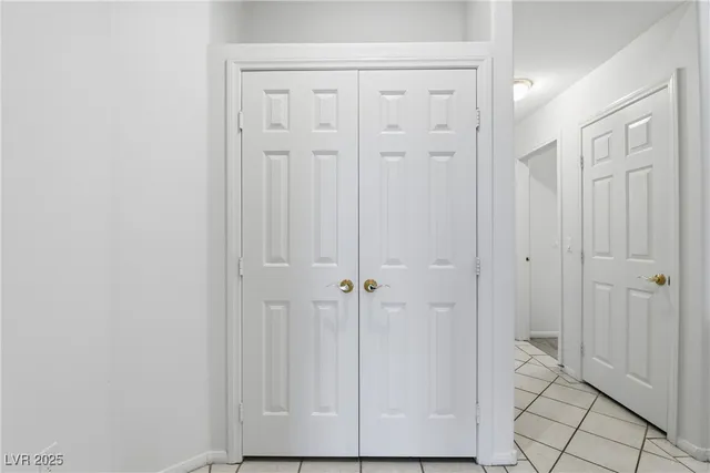 $2,500 | 3608 Connell Street, Las Vegas, NV 89129