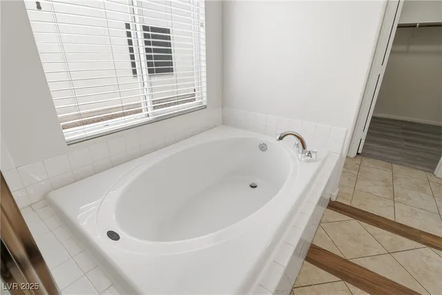 $2,500 | 3608 Connell Street, Las Vegas, NV 89129