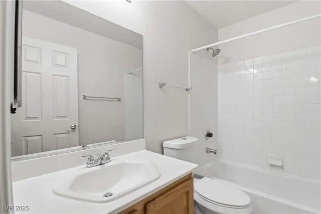 $2,500 | 3608 Connell Street, Las Vegas, NV 89129