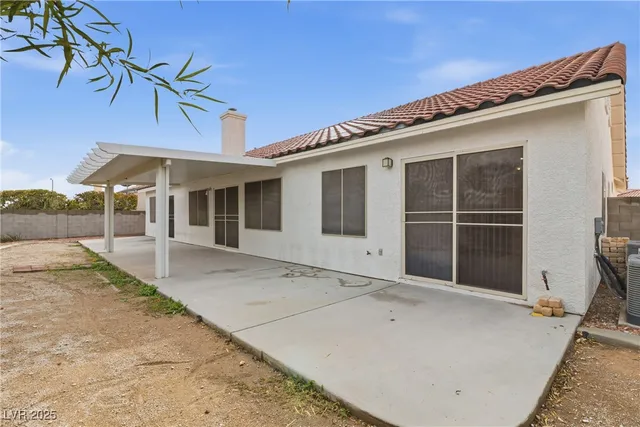 $2,500 | 3608 Connell Street, Las Vegas, NV 89129