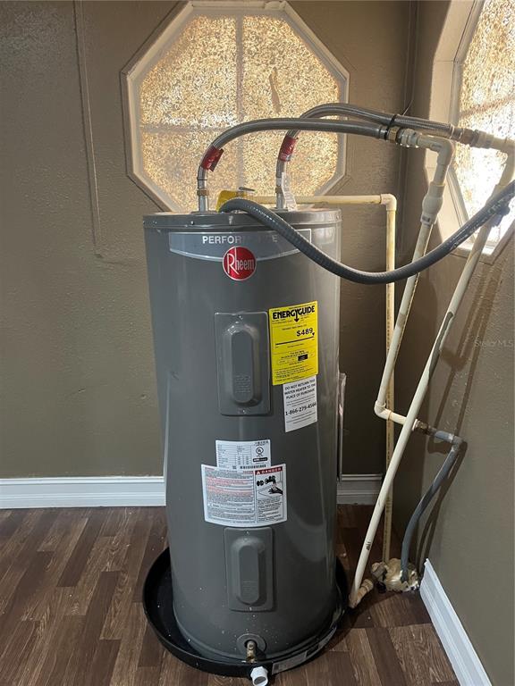 10330 Northeast 90th Street Bronson, FL 32621 - Photo 15 of 31 a view of a storage & utility room